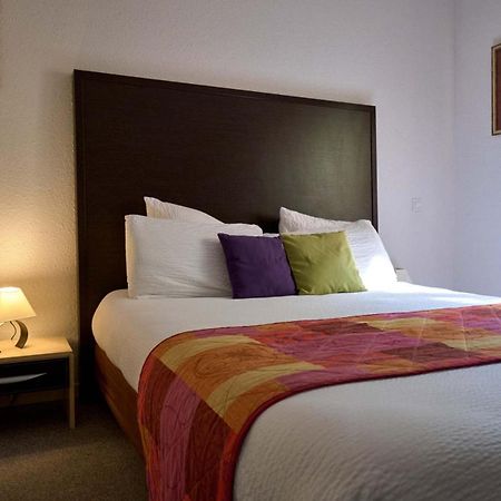 Logis Hotel Le Moulin Des Gardelles Riom Dış mekan fotoğraf