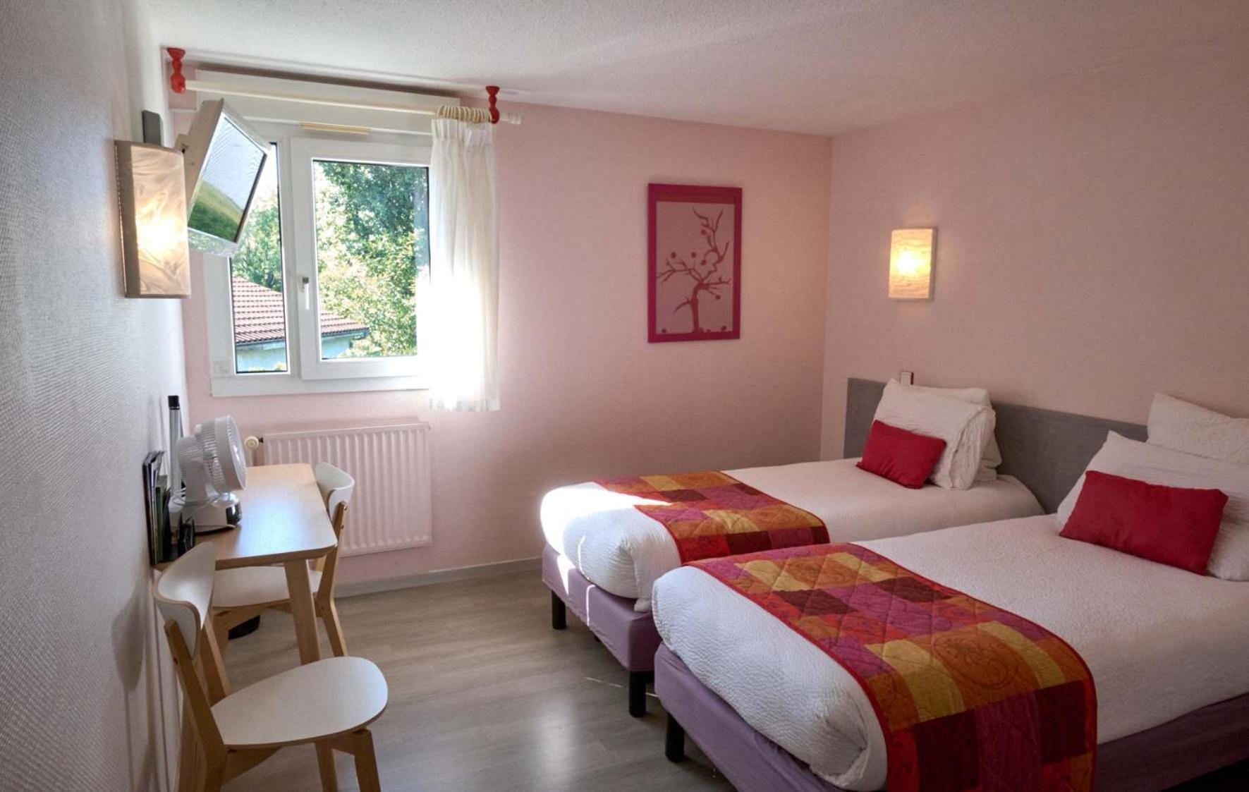 Logis Hotel Le Moulin Des Gardelles Riom Dış mekan fotoğraf
