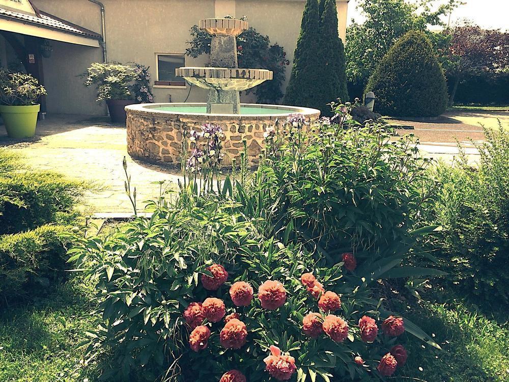 Logis Hotel Le Moulin Des Gardelles Riom Dış mekan fotoğraf