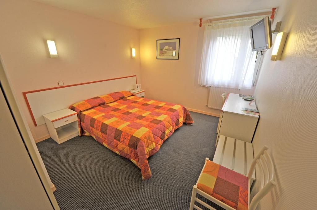 Logis Hotel Le Moulin Des Gardelles Riom Dış mekan fotoğraf