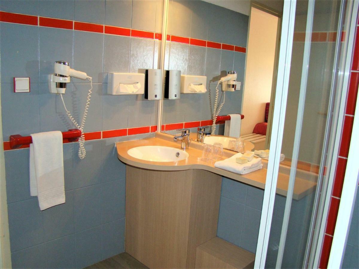 Logis Hotel Le Moulin Des Gardelles Riom Dış mekan fotoğraf