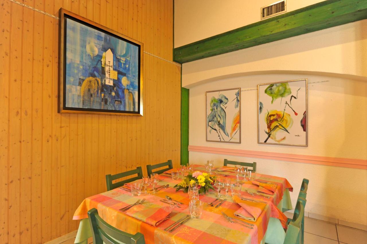 Logis Hotel Le Moulin Des Gardelles Riom Dış mekan fotoğraf
